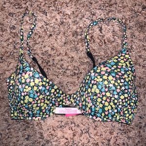 PINK VS Scoopneck Bra 34C